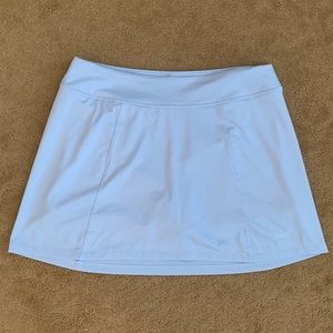 Women’s Nike Golf Skort. Size Medium.
